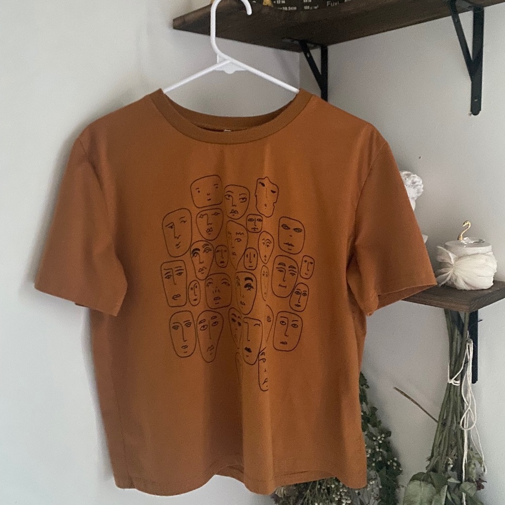 graphic t!